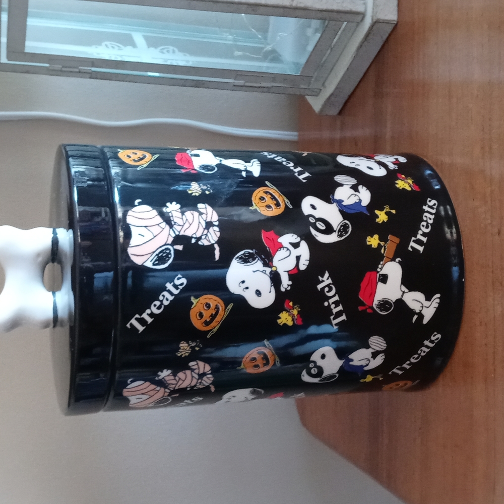 Snoopy dog treat canister